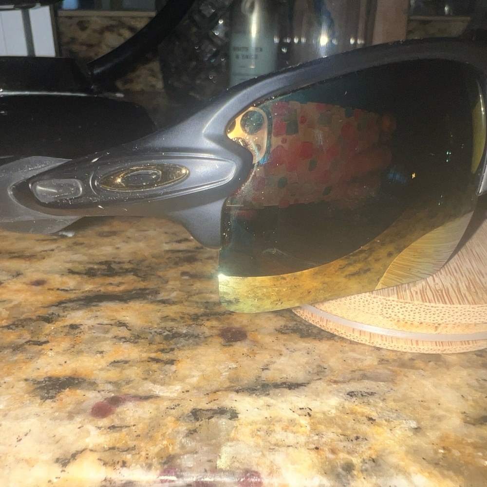 Oakley Polarized Sporty Sunglasses with Black Frame and Gold Lens NWT